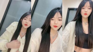 【晚安日记】女神~清纯美女尤物超美身姿 全裸大秀~收费场~极度诱惑！ (2)